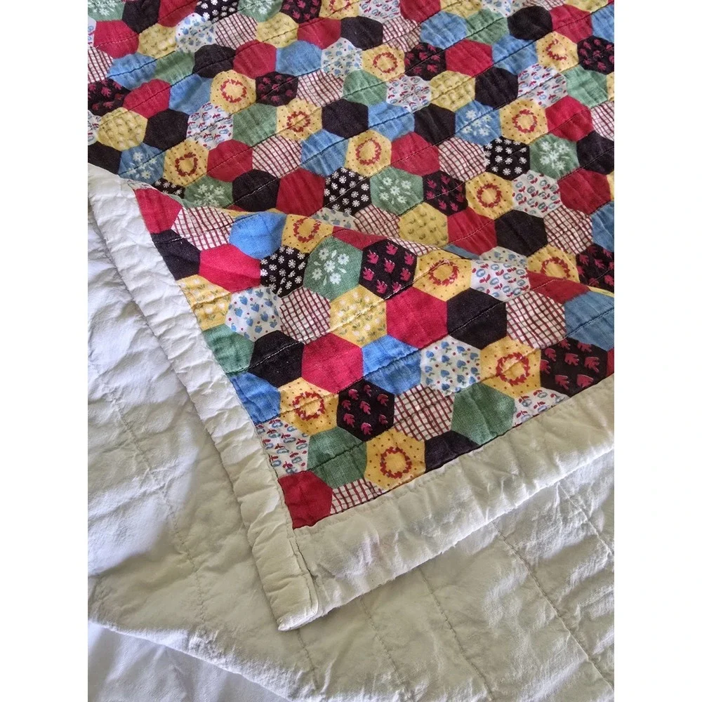 Vintage Quilt Hexagon Printed Pattern Multicolor 83x65